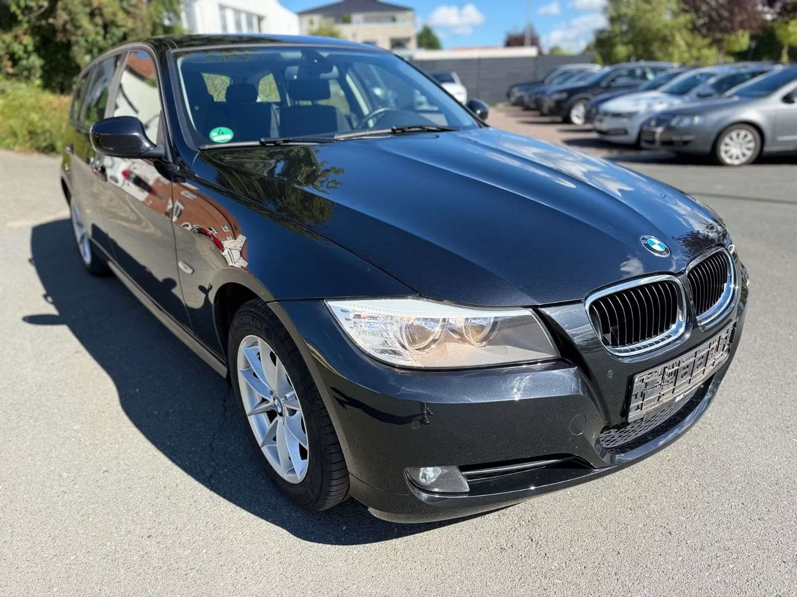 BMW 318 3 Touring 2011 photo 3