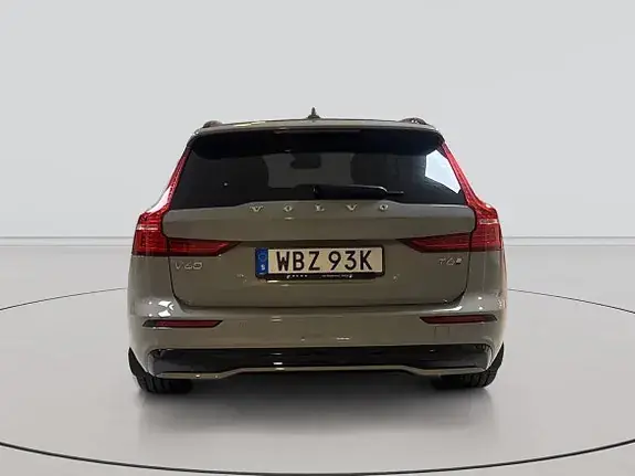 Volvo V60 2025 photo 4