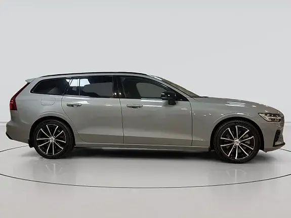 Volvo V60 2025 photo 5