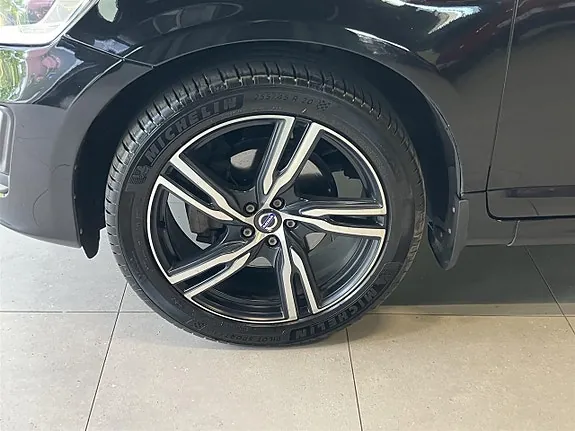 Volvo Xc60 2017 photo 4