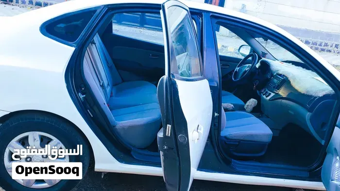Hyundai Elantra 2010 photo 4