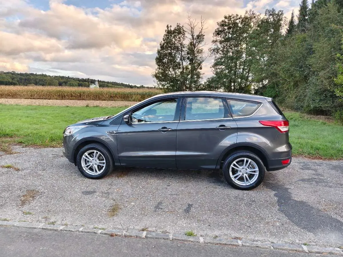 Ford Kuga 2016 photo 3