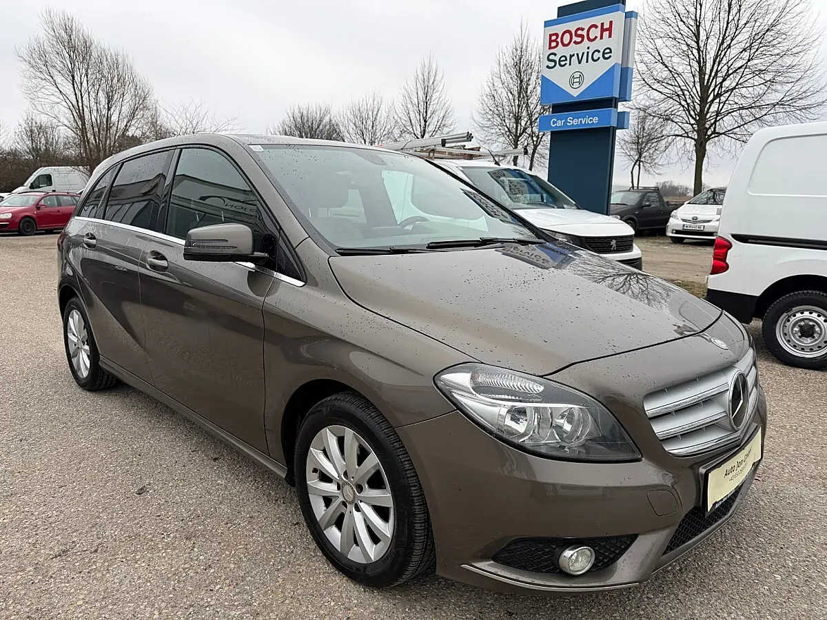 Mercedes-Benz B-Class 2013 photo 2