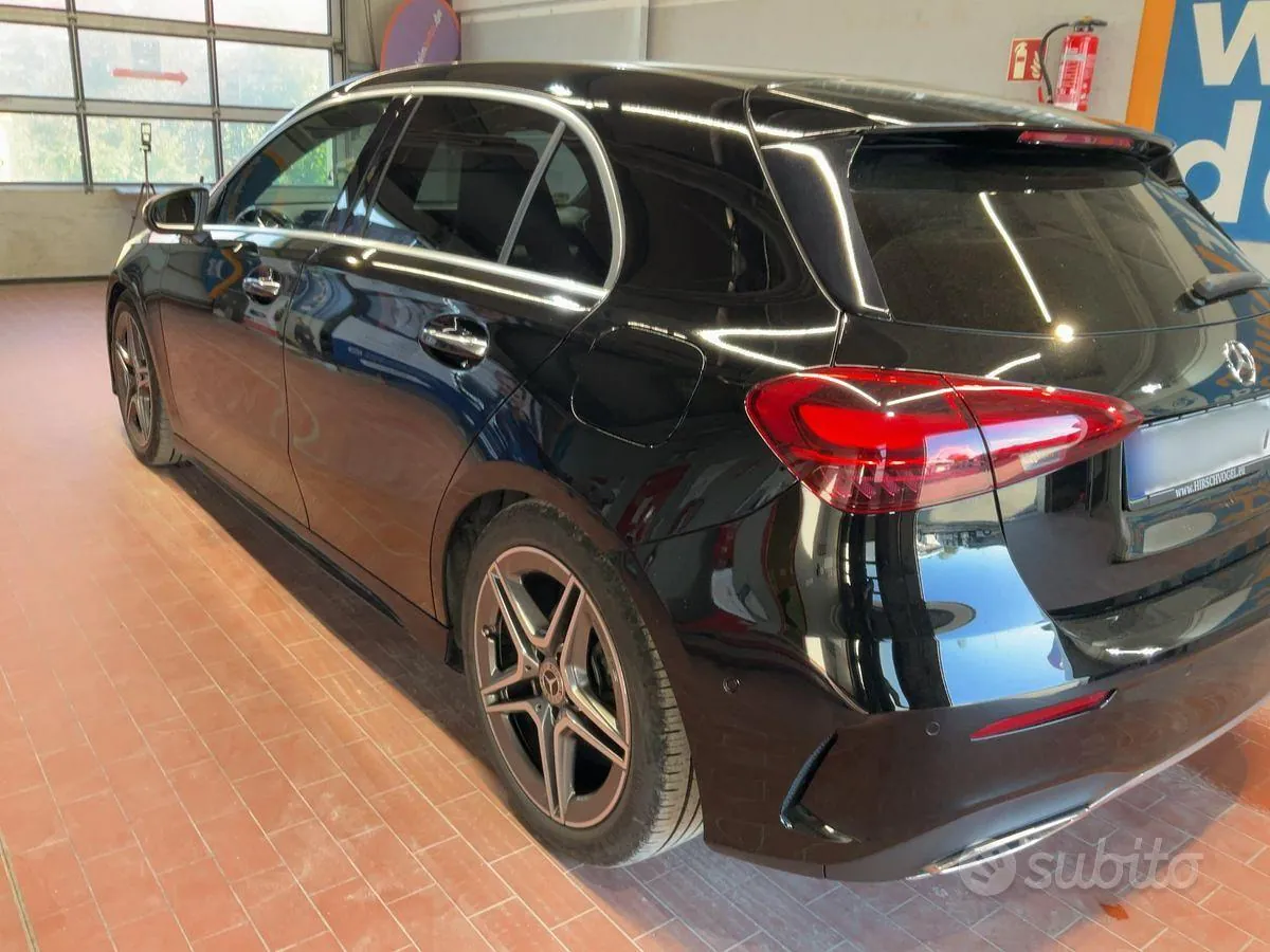Mercedes-Benz A 180 2023 photo 5