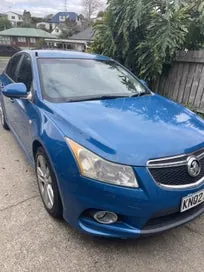 Holden Cruze 2013 photo 2