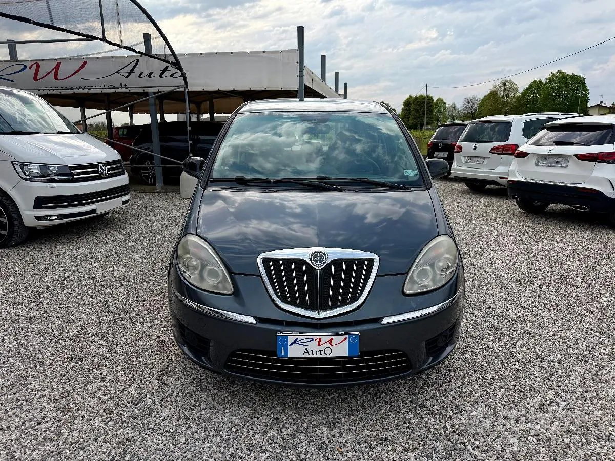 Lancia Musa 2011 photo 3