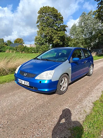 Honda Civic 2003 photo 2