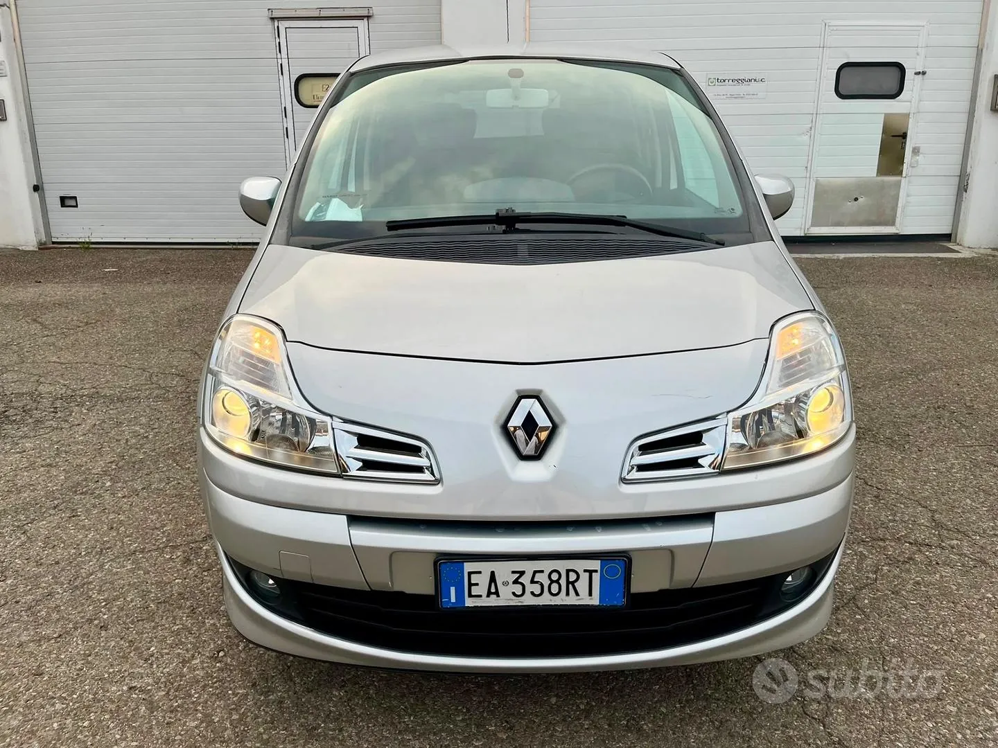Renault Modus 2010 photo 2