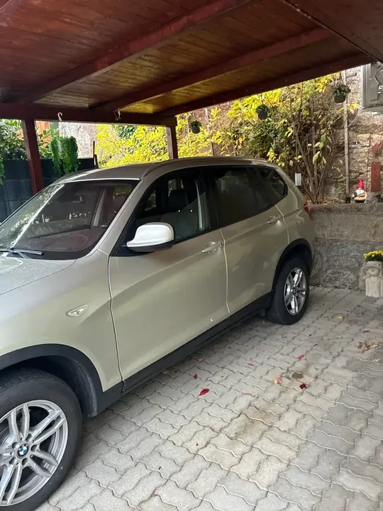 BMW X3 2011 photo 2
