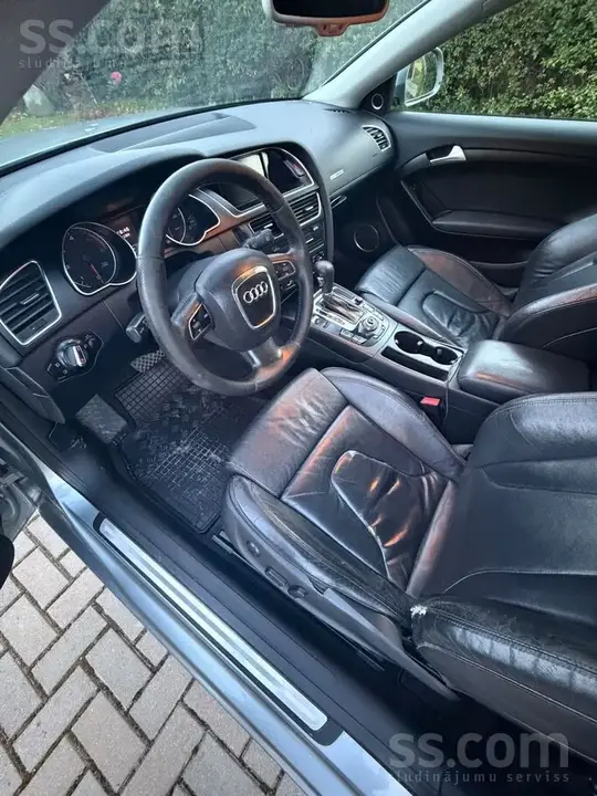 Audi A5 2009 photo 4