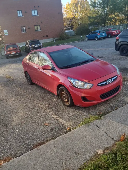 Hyundai Accent 2013 photo 2