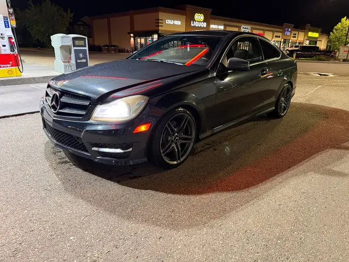 Mercedes-Benz C-Class 2013 photo 2