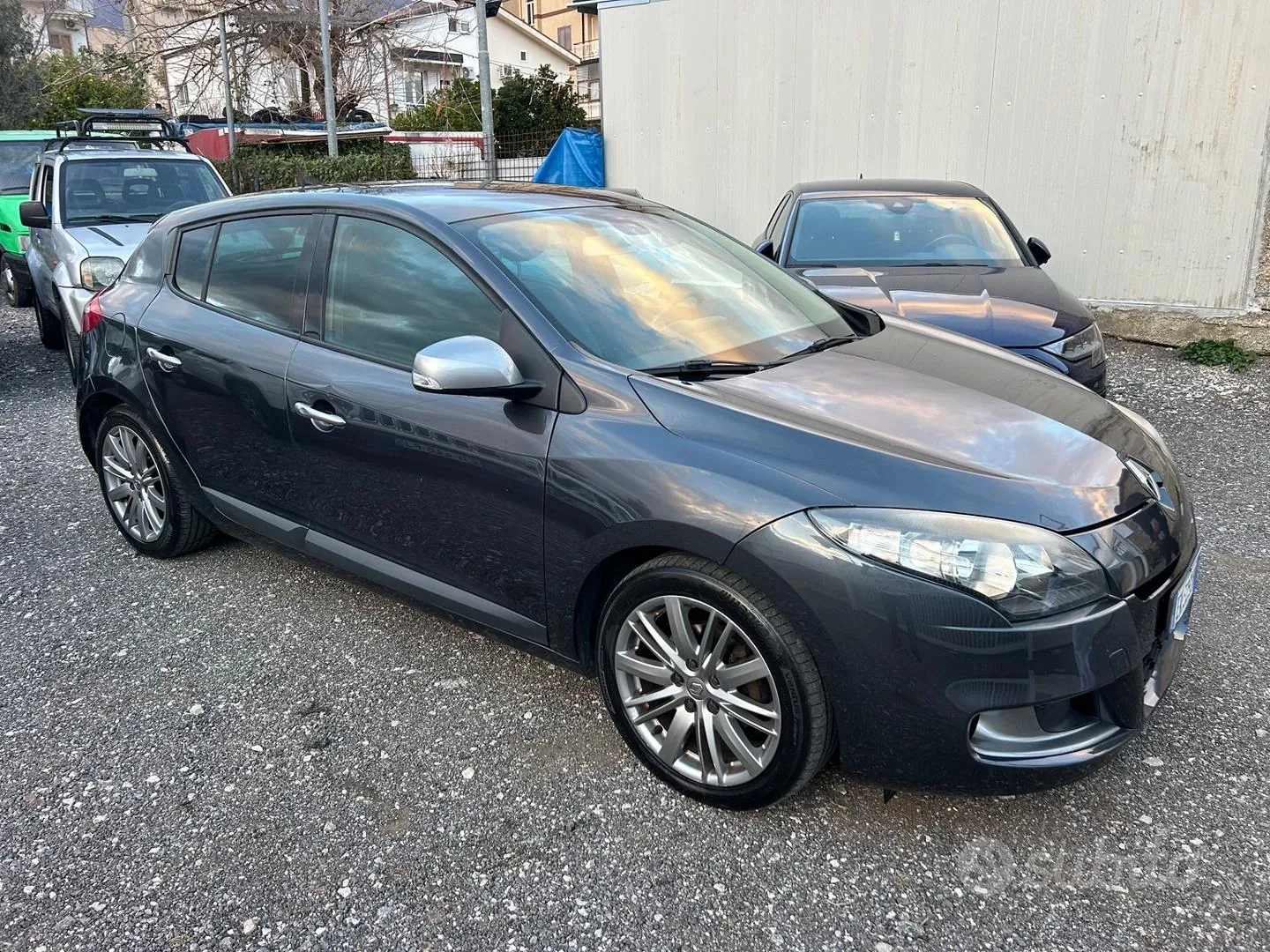 Renault Megane 2012 photo 2