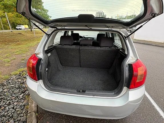 Toyota Corolla 2002 photo 3