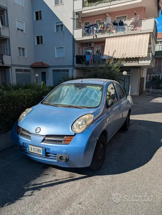 Nissan Micra 2005 photo 2