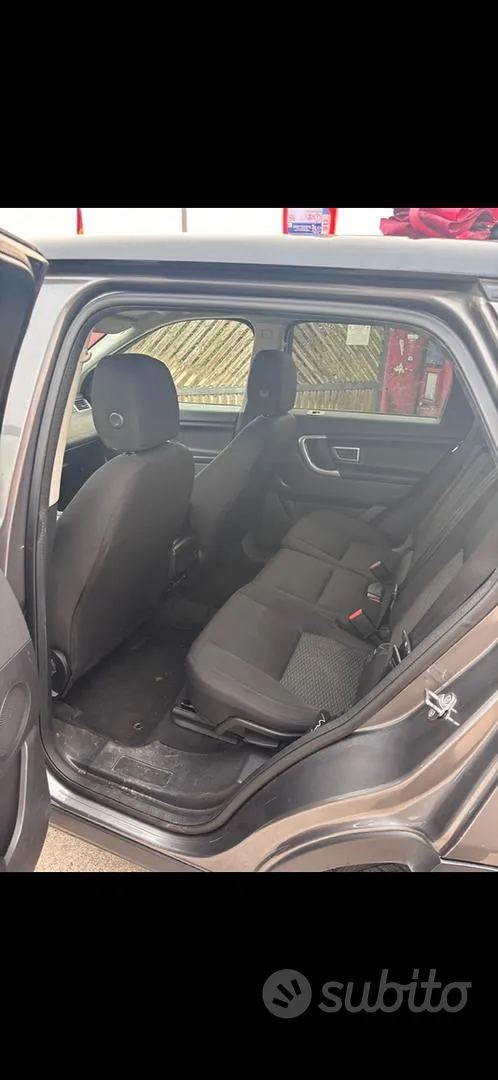 Land Rover Discovery Sport 2015 photo 4