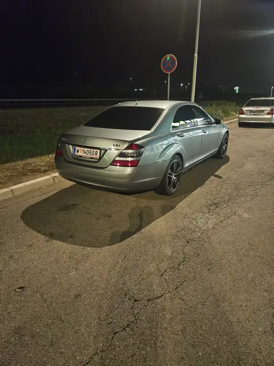 Mercedes-Benz S-Class 2009 photo 3