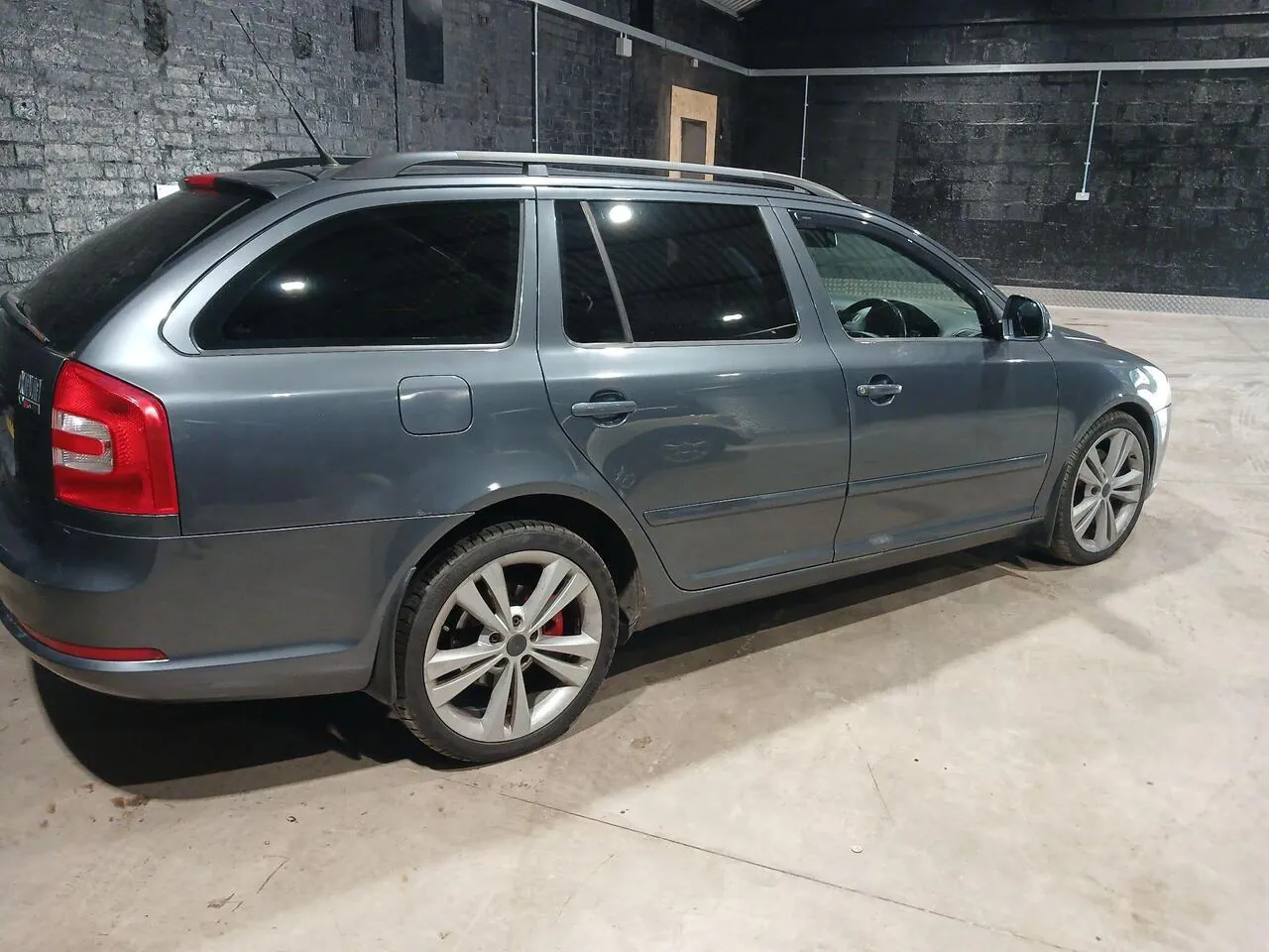 Skoda Octavia 2009 photo 4