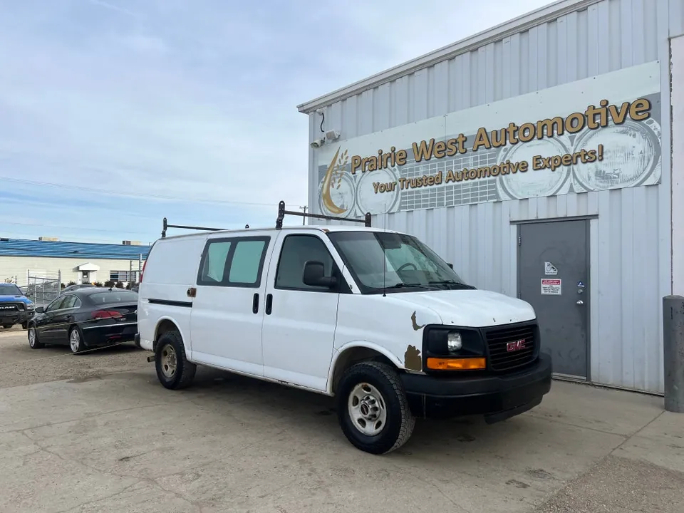 GMC Savana 2009 photo 3