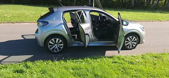 Peugeot 208 2020 photo 2