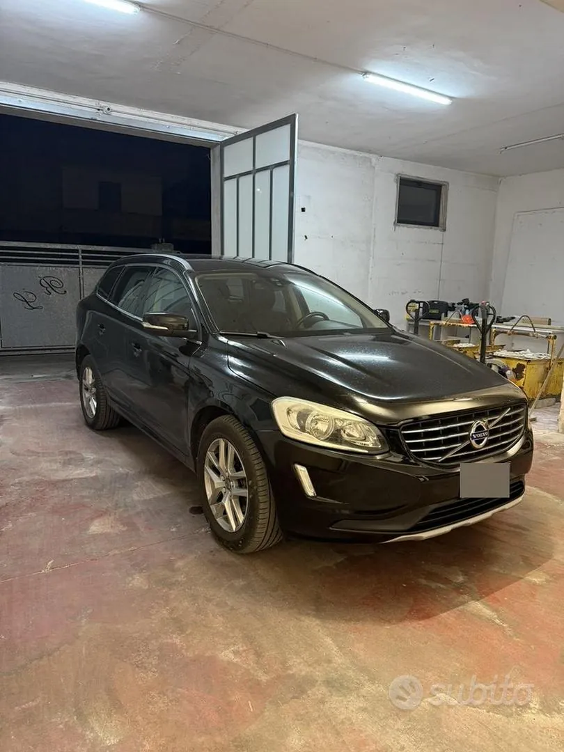 Volvo Xc60 2017 photo 2