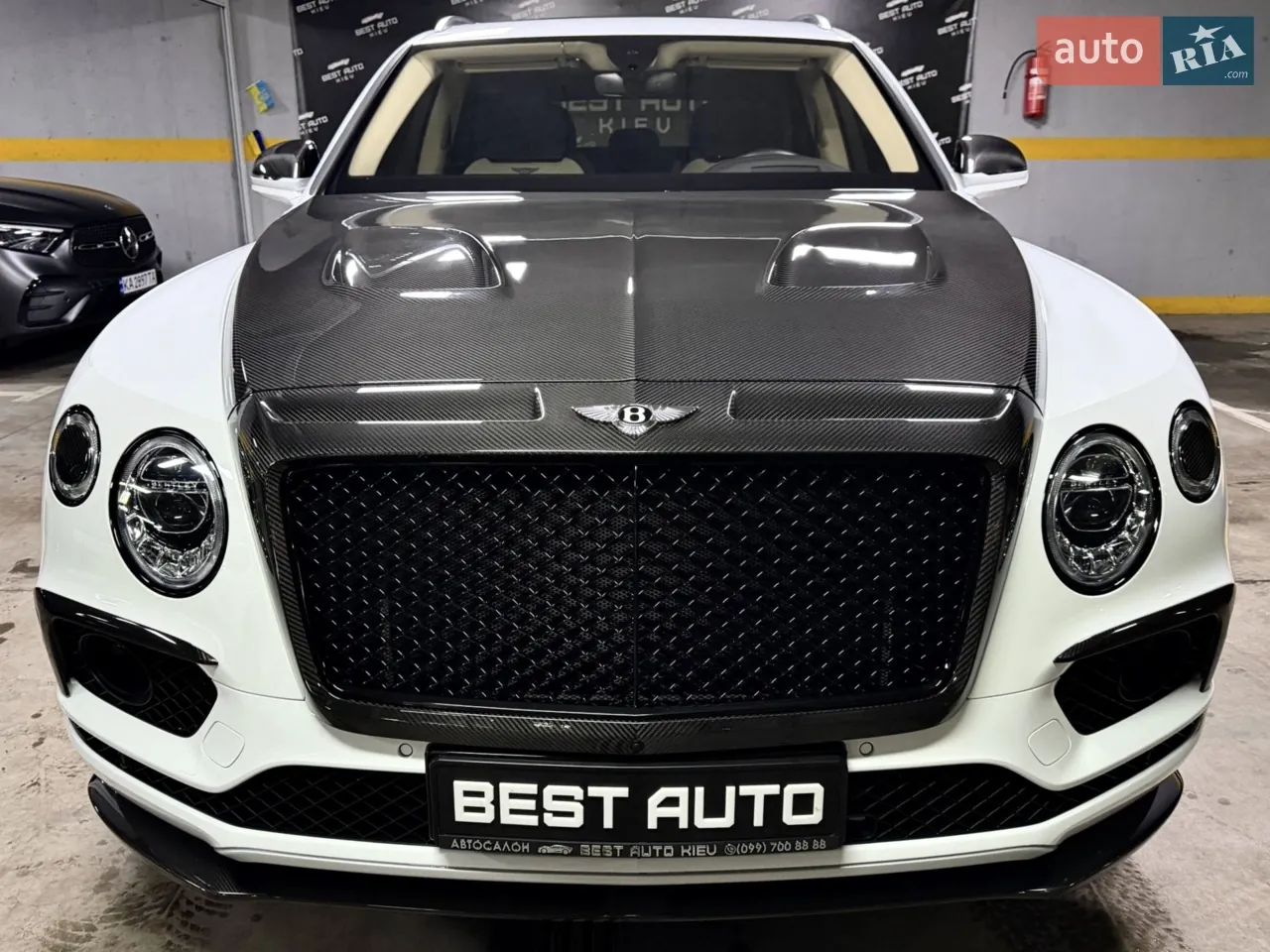 Bentley Bentayga 2018 photo 2