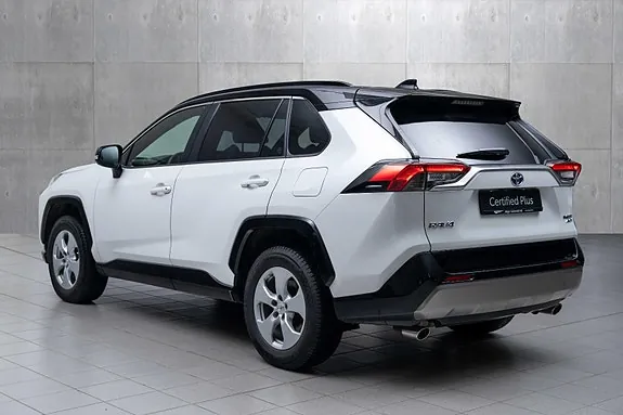Toyota Rav4 2023 photo 3