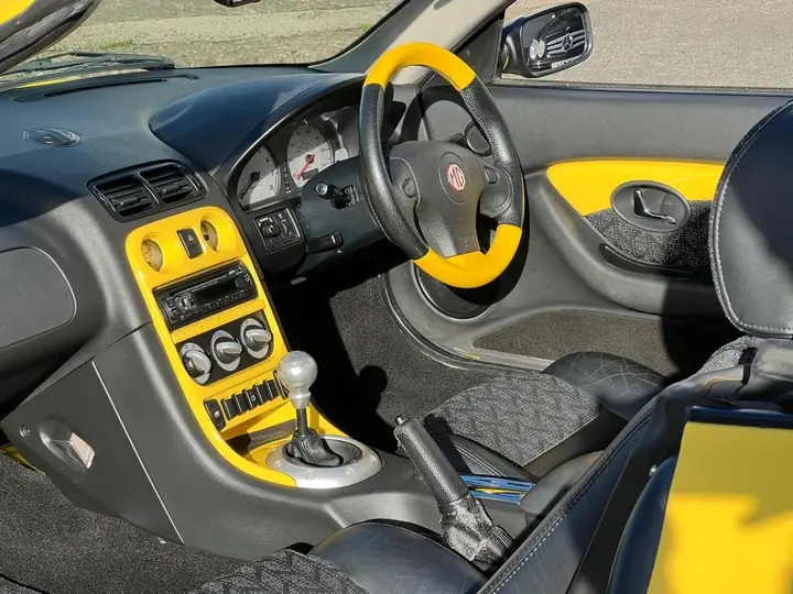 MG Mgf 2001 photo 3