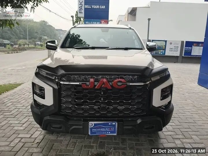 JAC T9