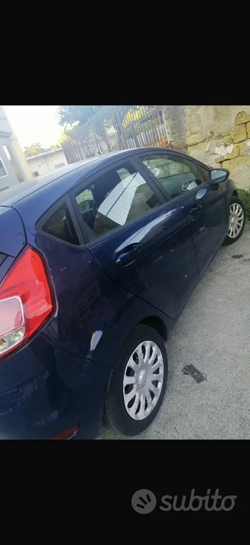 Ford Fiesta 2015 photo 2