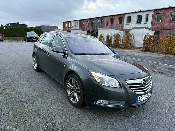 Opel Insignia 2011 photo 2