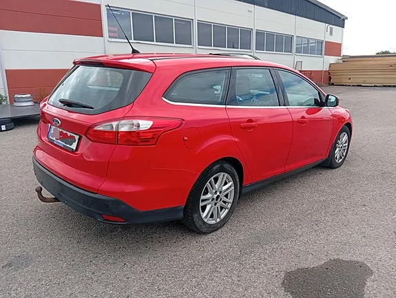 Ford Focus 2014 photo 3