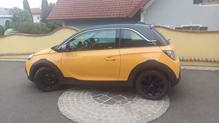 Opel Adam