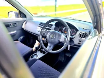 Suzuki Swift 2007 photo 3