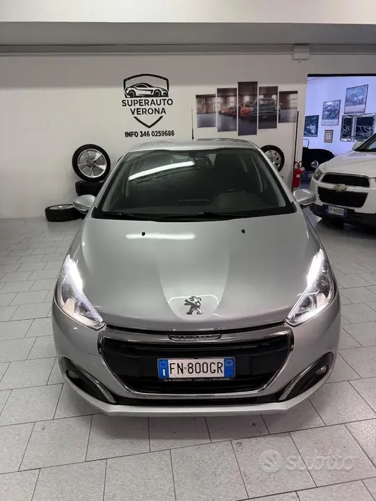 Peugeot 208 2018 photo 2