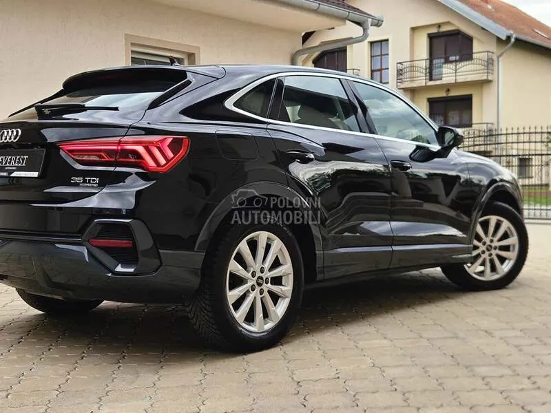 Audi Q3 2021 photo 2