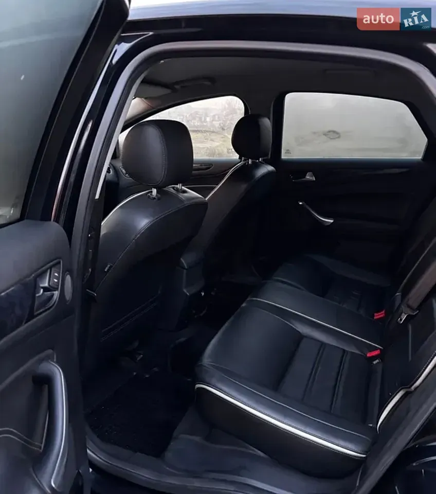 Ford Mondeo 2011 photo 4