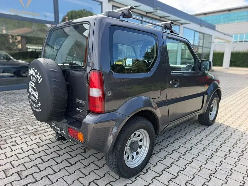Suzuki Jimny 2012 photo 5
