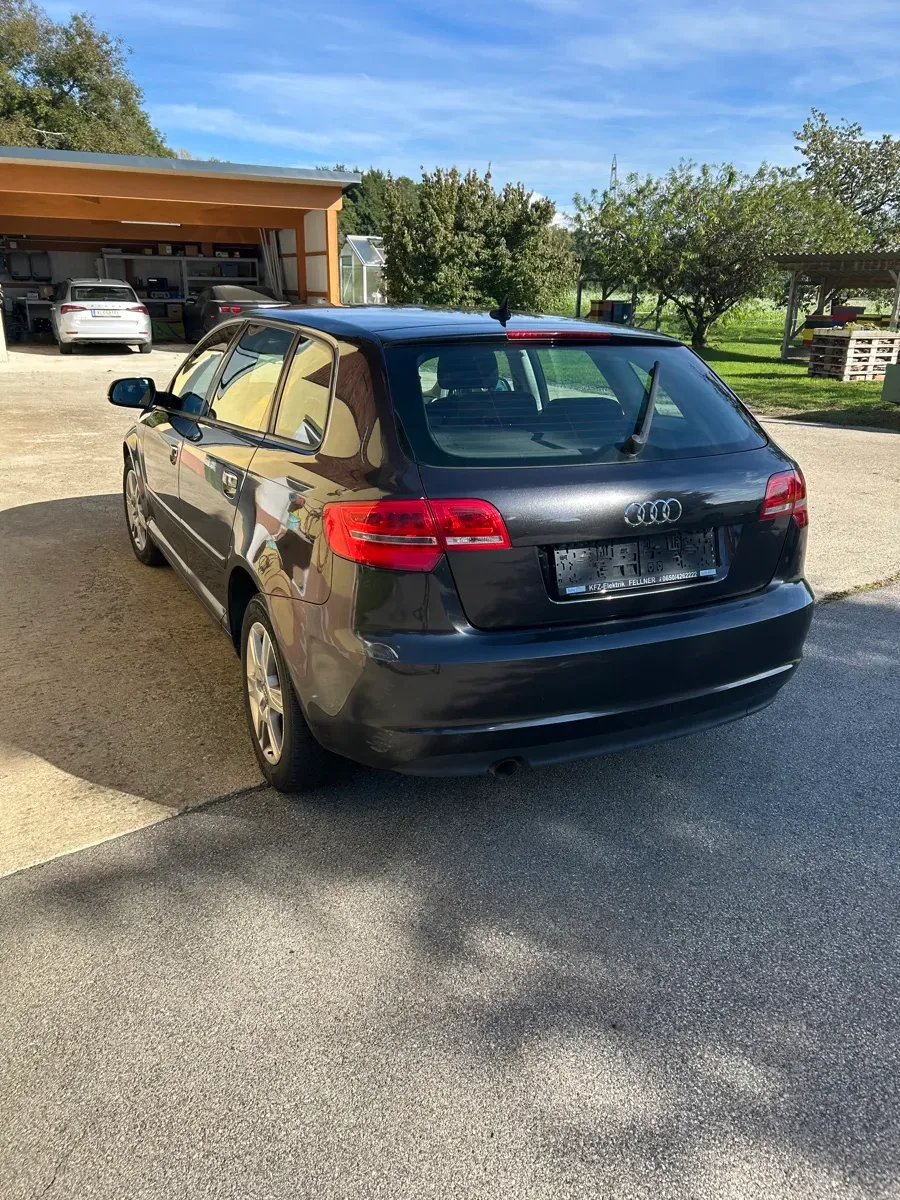 Audi A3 2011 photo 3