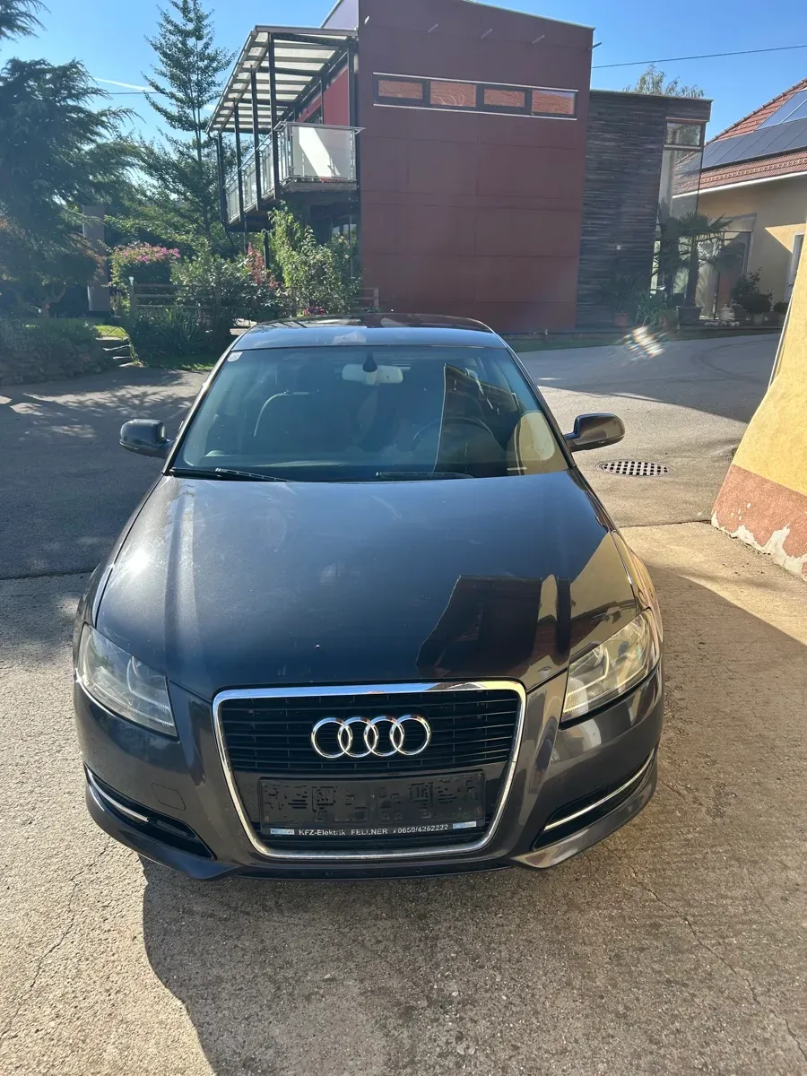 Audi A3 2011 photo 2