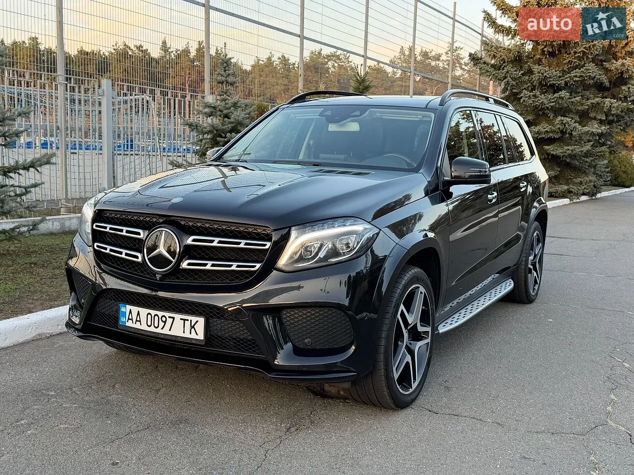 Mercedes-Benz Gls-Class 2016 photo 2