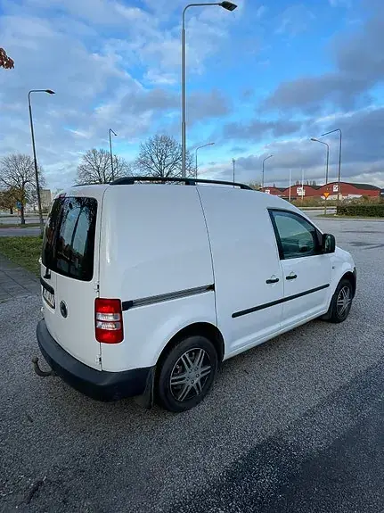 Volkswagen Caddy 2012 photo 2