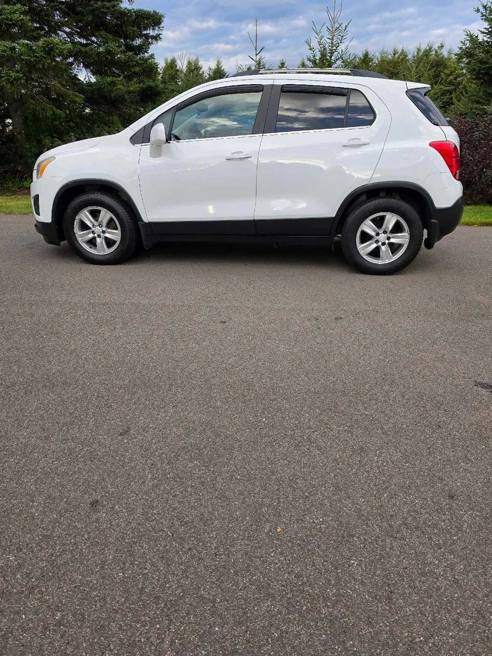 Chevrolet Trax 2015 photo 2