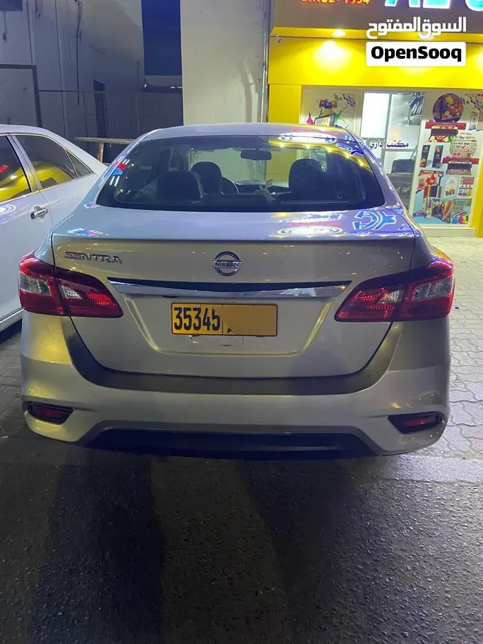 Nissan Sentra 2018 photo 2