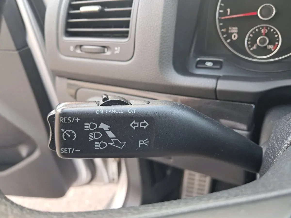 Volkswagen Jetta 2010 photo 2