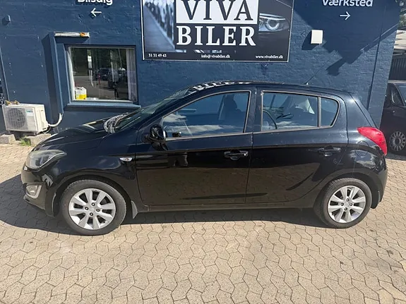 Hyundai I20 2014 photo 3