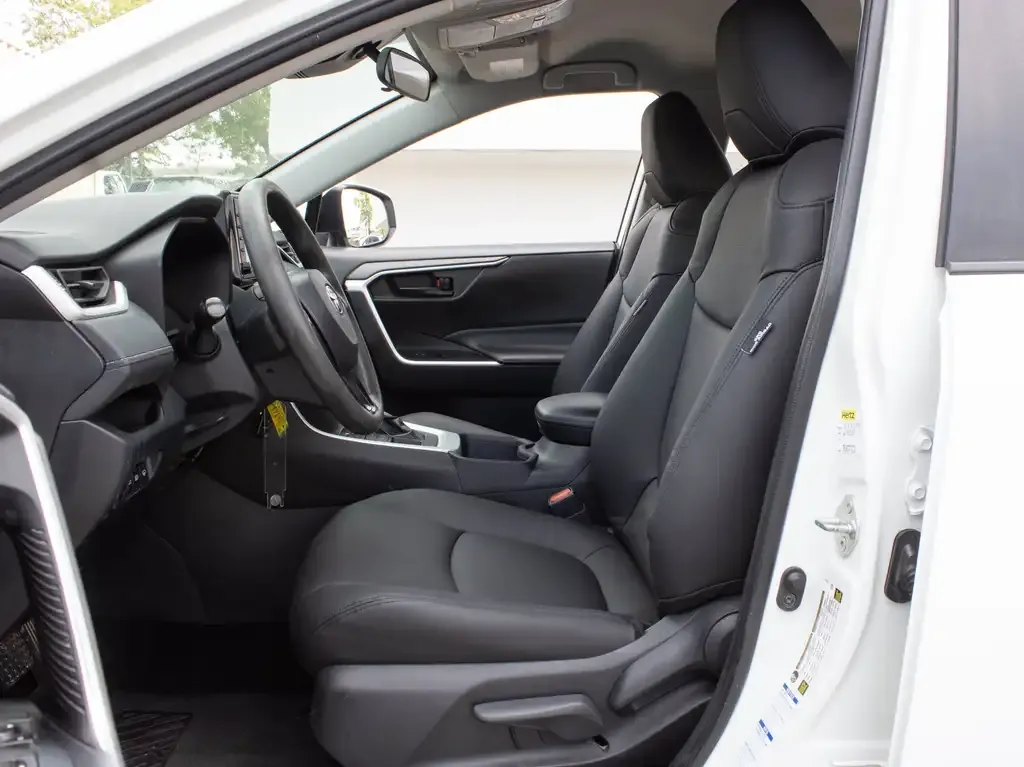 Toyota Rav4 2022 photo 2