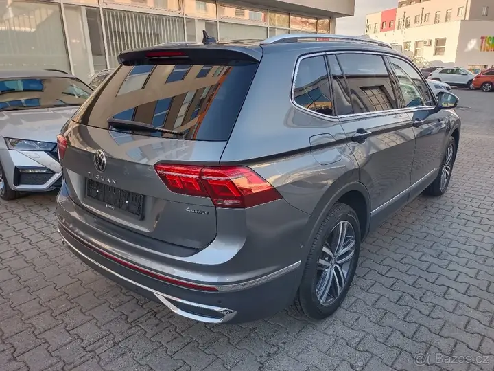 Volkswagen Tiguan Allspace 2023 photo 4