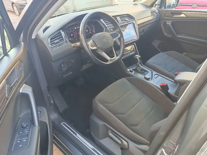 Volkswagen Tiguan Allspace 2023 photo 5