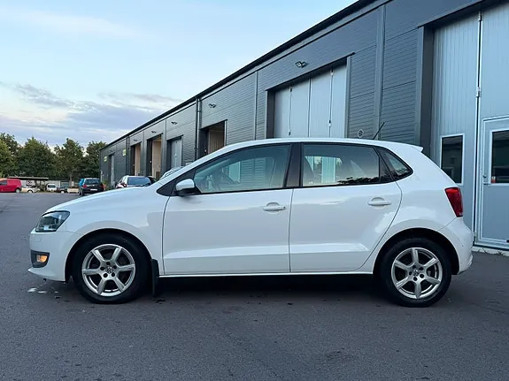 Volkswagen Polo 2011 photo 4
